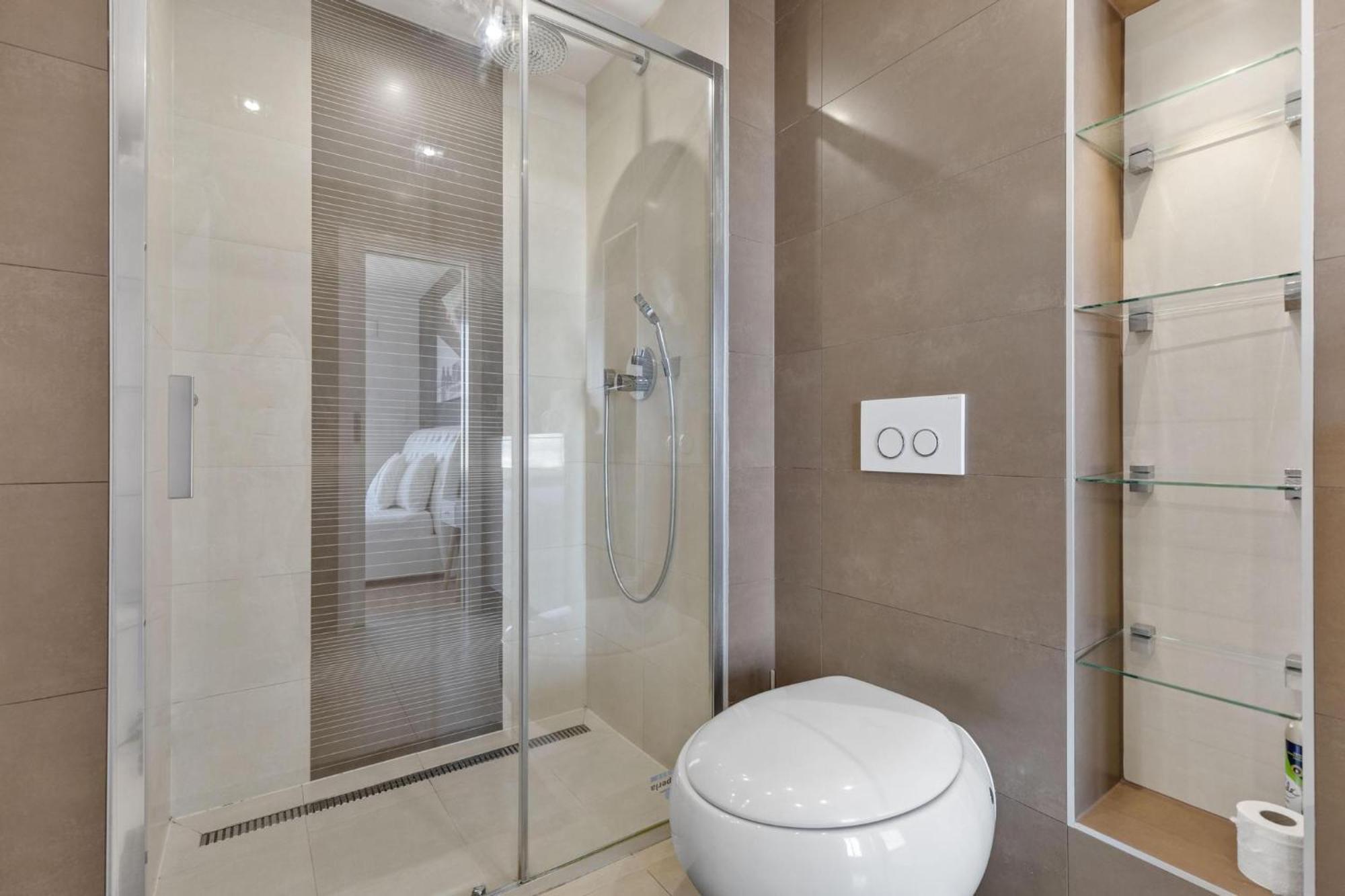 Sky Apartman In Bratislava - With 2 Parking Places المظهر الخارجي الصورة